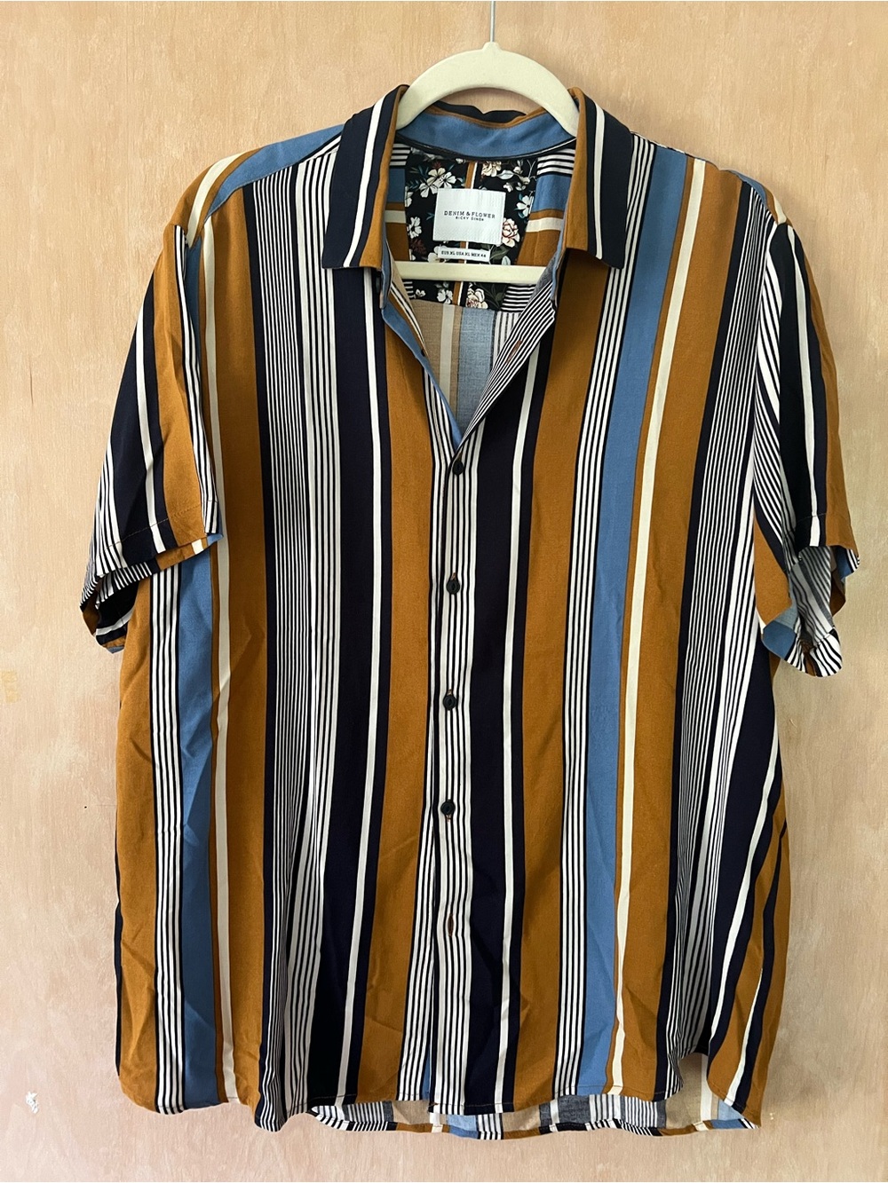 Striped Short-Sleeve Button-Up Shirt - Blue & Brown